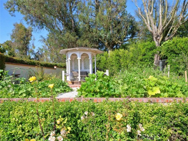 Detail Gallery Image 6 of 46 For 1300 Granvia Altamira, Palos Verdes Estates,  CA 90274 - 4 Beds | 3/2 Baths