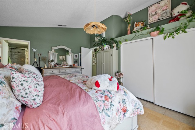 3052 E Avenue S4, Palmdale CA: https://media.crmls.org/medias/1c2f1555-1610-4ef1-bec9-26b808907d5a.jpg