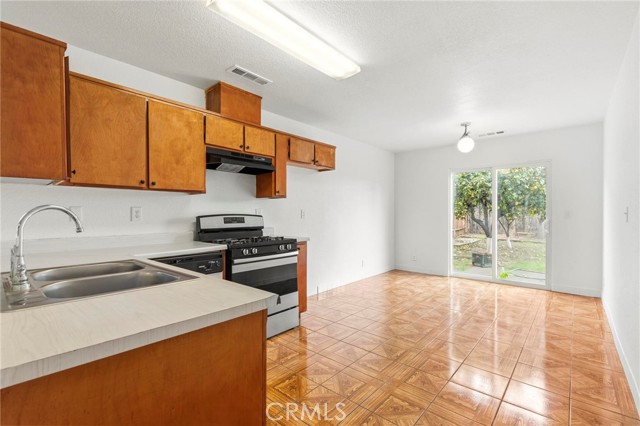 Detail Gallery Image 12 of 30 For 309 Bradford, Arbuckle,  CA 95912 - 3 Beds | 2 Baths