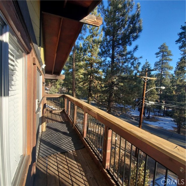 Detail Gallery Image 11 of 16 For 720 W Big Bear Bld, Big Bear City,  CA 92314 - 2 Beds | 2 Baths