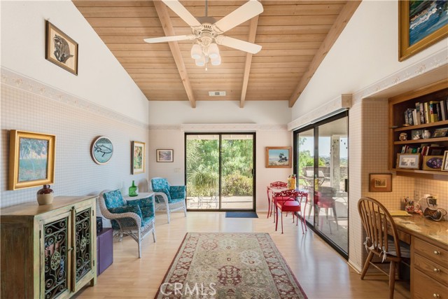 711 Tumble Creek Lane, Fallbrook CA: https://media.crmls.org/medias/1c2fc4ac-936f-4810-b72a-3e042872c4d2.jpg