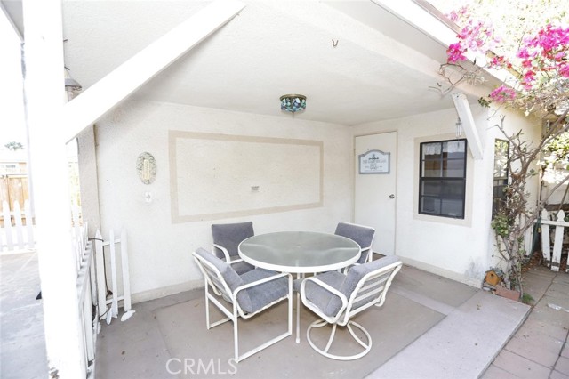 13006 Jefferson Avenue, Hawthorne CA: https://media.crmls.org/medias/1c30311a-e9a1-4551-ae37-d0afa6ce4f91.jpg