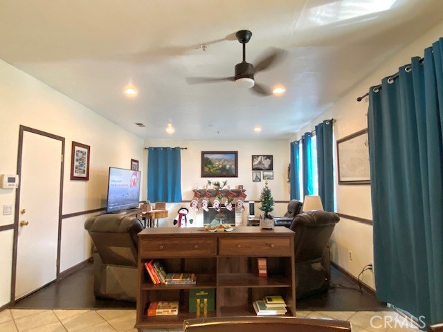 Detail Gallery Image 33 of 40 For 16883 Hazeltine Ct, Fontana,  CA 92336 - 4 Beds | 2/1 Baths