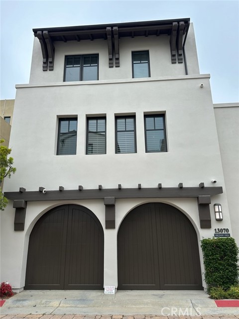 13070 Discovery Creek, Los Angeles CA: https://media.crmls.org/medias/1c31a1f3-7e3d-4c37-b9dd-a7d7d3a7053a.jpg