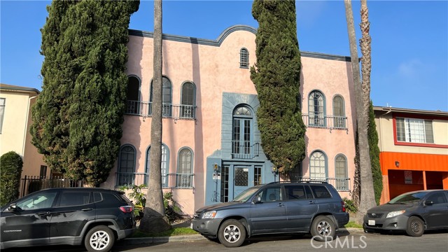 1537 Corinth Ave, Los Angeles, CA 90025