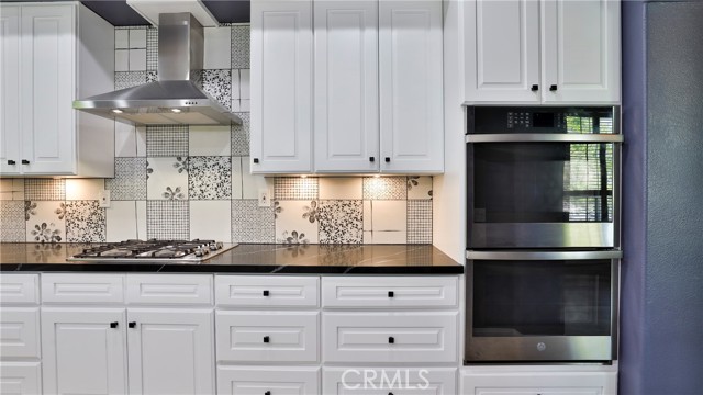 2431 Elizabeth Court, Upland CA: https://media.crmls.org/medias/1c31f89b-0b9f-4d89-864f-a7f52ae01679.jpg