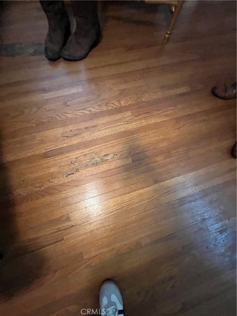 https://media.crmls.org/medias/1c336bfb-6f39-420b-b6ff-e59780eca238.jpg?preset=X-Large