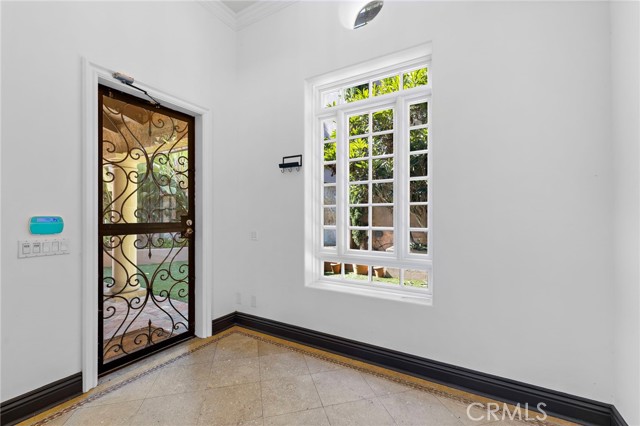 Detail Gallery Image 5 of 74 For 1316 Beverly Grove Pl, Beverly Hills,  CA 90210 - 5 Beds | 7/2 Baths