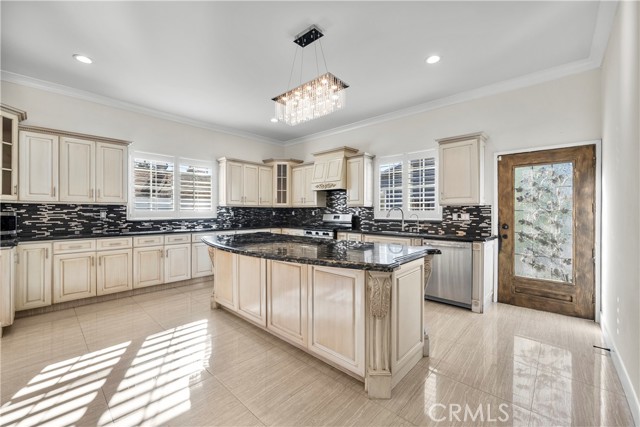 6223 Simpson, North Hollywood CA: https://media.crmls.org/medias/1c341ebe-7b2a-4b31-9ae5-924209b75a2d.jpg