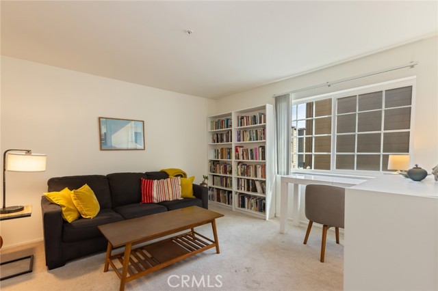 Detail Gallery Image 42 of 55 For 11445 Moorpark, Studio City,  CA 91602 - 2 Beds | 2/1 Baths