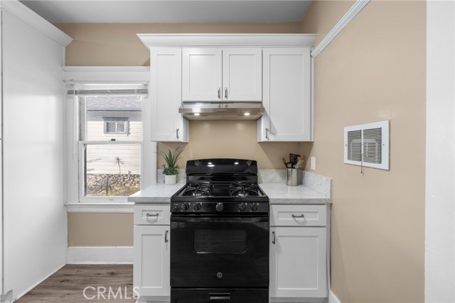 Detail Gallery Image 8 of 34 For 113 N Ivy, Monrovia,  CA 91016 - – Beds | – Baths