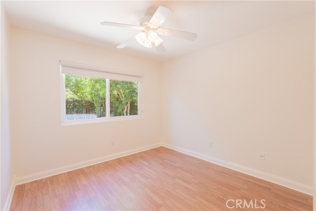 7215 Enfield Avenue, Reseda CA: https://media.crmls.org/medias/1c355f71-24c0-41bb-9847-d5e23807f80b.jpg