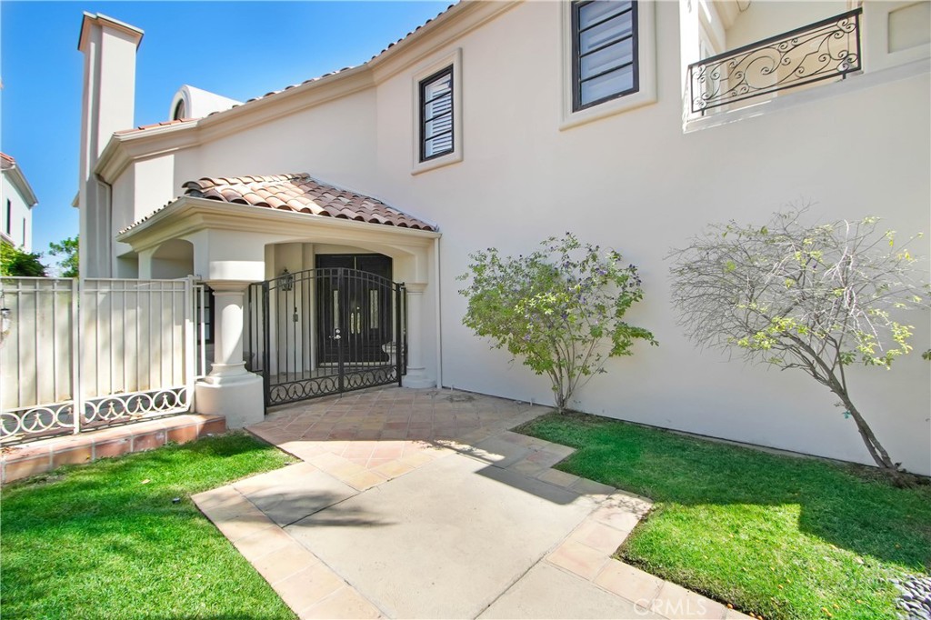 14057 Valley Vista BoulevardSherman Oaks img 2