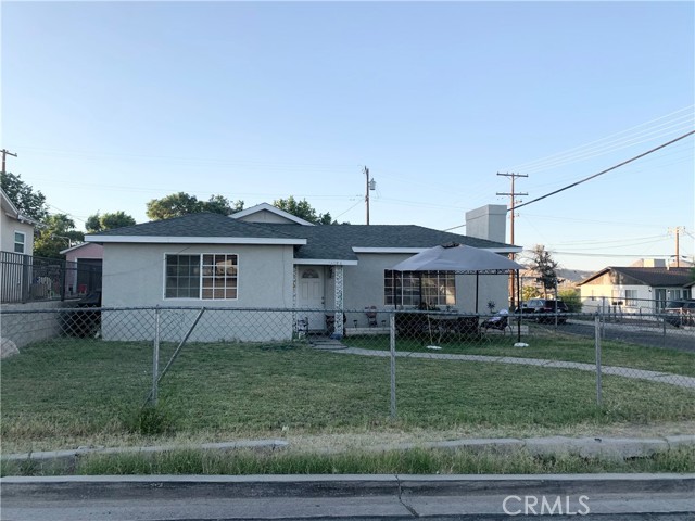 16794 Tracy St, Victorville, CA 92395