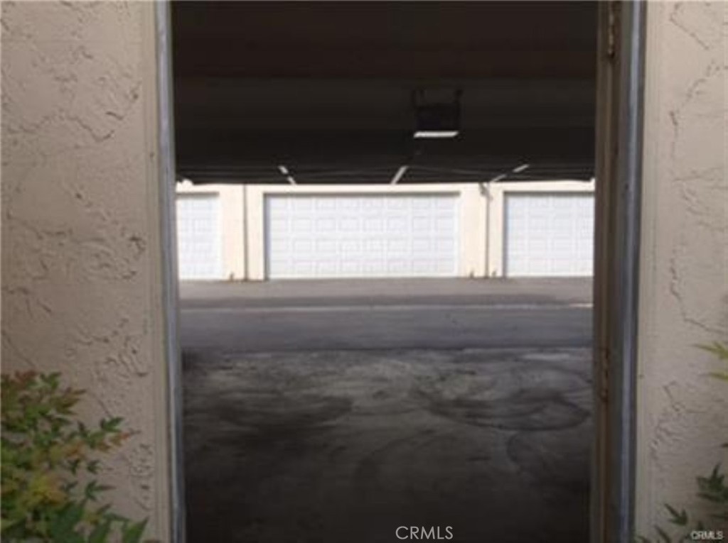 https://media.crmls.org/medias/1c36e33a-c7d0-40bd-b788-6ddc2d25c819.jpg?preset=X-Large