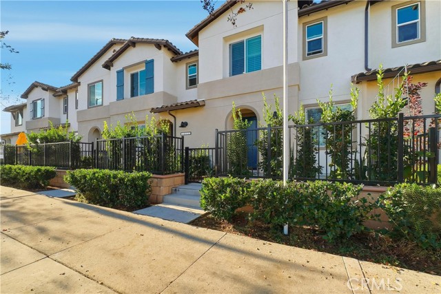 Detail Gallery Image 2 of 33 For 1826 W Merced Ave, West Covina,  CA 91790 - 3 Beds | 2/1 Baths