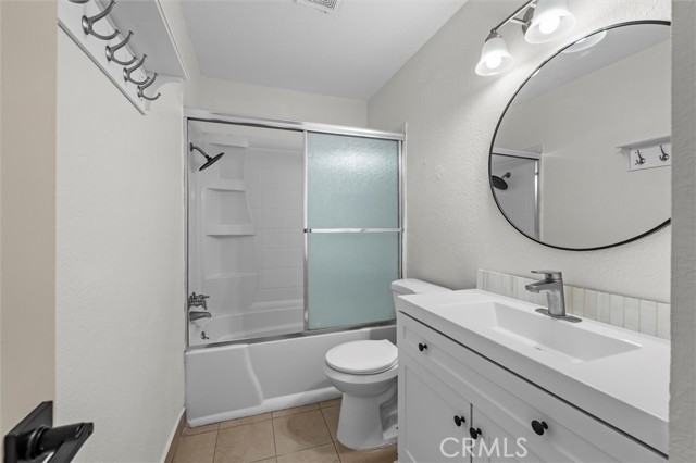 548 Bonita Street, San Pedro CA: https://media.crmls.org/medias/1c377d8b-b1de-4308-8755-8b3c7ea09e24.jpg