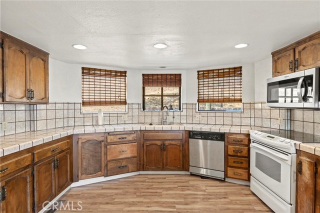 Detail Gallery Image 11 of 55 For 6342 Woodman Dr, Oroville,  CA 95966 - 2 Beds | 2/1 Baths