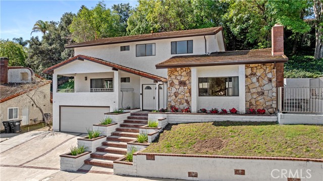 Detail Gallery Image 2 of 66 For 1321 Greenbriar, Glendale,  CA 91207 - 4 Beds | 3/1 Baths