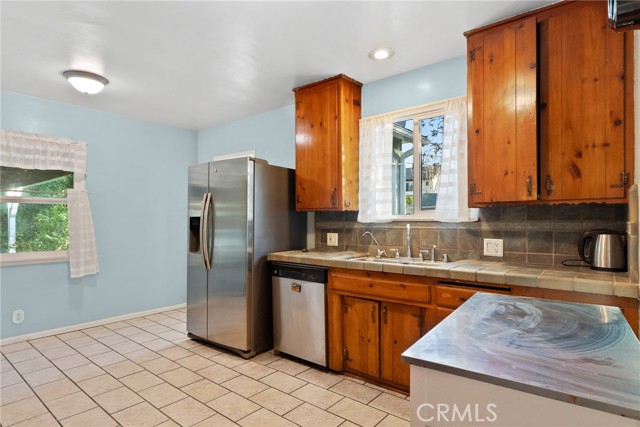 Detail Gallery Image 12 of 62 For 17806 Erwin St, Encino,  CA 91316 - 3 Beds | 2 Baths