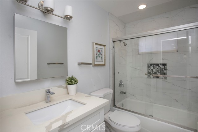 6051 Summerdale Drive, Huntington Beach CA: https://media.crmls.org/medias/1c3a2136-28d8-4790-93d2-d688b8913bf1.jpg