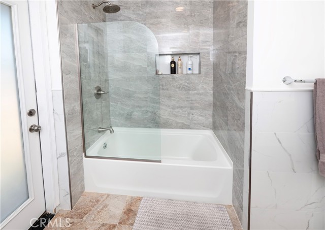 Detail Gallery Image 24 of 71 For 3985 Oakridge Cir, Norco,  CA 92860 - 5 Beds | 3 Baths