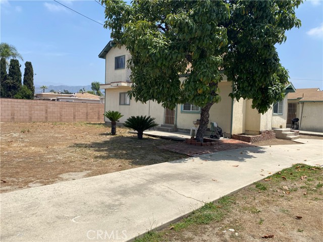 423 S Virginia Avenue, Azusa CA: https://media.crmls.org/medias/1c3a84e0-99bd-443d-9ed4-36c9bad53a74.jpg