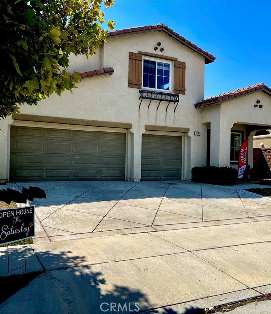 Detail Gallery Image 1 of 1 For 34181 Hillside Dr, Lake Elsinore,  CA 92532 - 4 Beds | 3 Baths