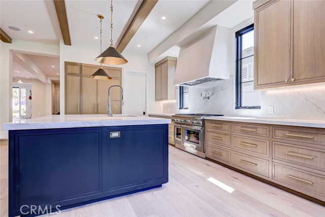 1825 Pacific Avenue, Manhattan Beach, California 90266, 5 Bedrooms Bedrooms, ,5 BathroomsBathrooms,Residential,Sold,Pacific,SB21268855