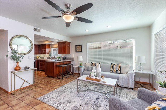 Detail Gallery Image 23 of 56 For 203 Utica Ave, Huntington Beach,  CA 92648 - 3 Beds | 2/1 Baths