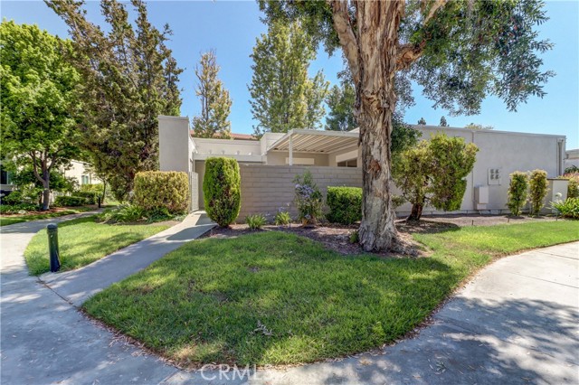 2372 Via Mariposa #C, Laguna Woods, CA 92637