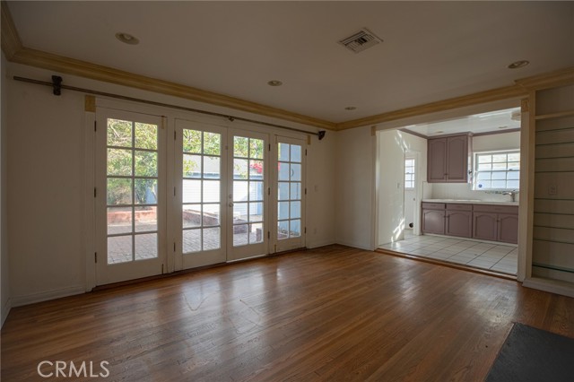 Detail Gallery Image 16 of 29 For 4842 Fulton Ave, Sherman Oaks,  CA 91423 - 2 Beds | 1/1 Baths