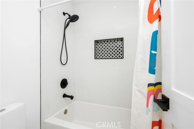Detail Gallery Image 45 of 53 For 22455 Needles St, Chatsworth,  CA 91311 - 4 Beds | 3 Baths