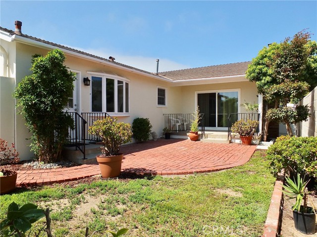 402 Avenue E, Redondo Beach, California 90277, 3 Bedrooms Bedrooms, ,2 BathroomsBathrooms,Residential,Sold,Avenue E,SB21162961