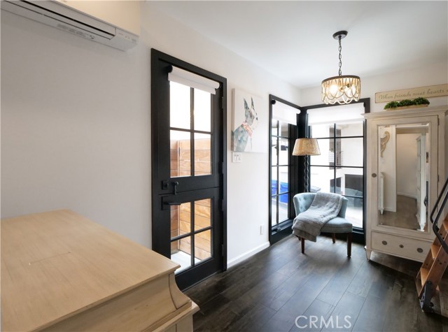 229 Marine Place, Manhattan Beach CA: https://media.crmls.org/medias/1c3ef6a4-f25e-46b1-83f8-a4f21eb00cd4.jpg
