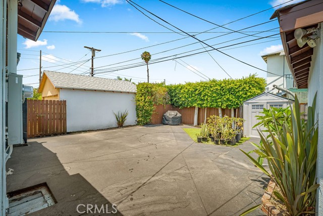 1933 W 147th Street, Gardena CA: https://media.crmls.org/medias/1c3f7883-a835-44ad-8b4b-d64f95375c20.jpg