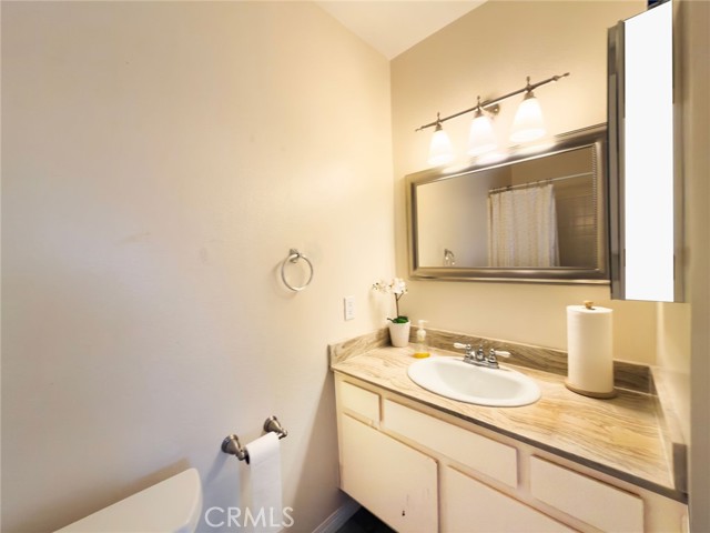 Detail Gallery Image 20 of 24 For 9788 via Zibello, Burbank,  CA 91504 - 2 Beds | 2/1 Baths