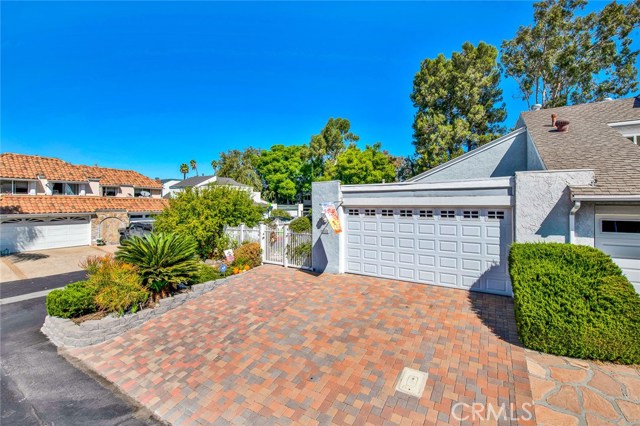 22682 Pine Lake Ln, Lake Forest, CA 92630