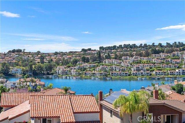 22685 Barlovento, Mission Viejo CA: https://media.crmls.org/medias/1c404d34-8173-4d92-a59f-e9909d011503.jpg