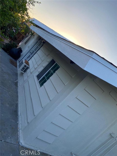 14748 Randall Avenue, Fontana CA: https://media.crmls.org/medias/1c408db2-49c0-48d7-b7c8-f23a1521e4d4.jpg