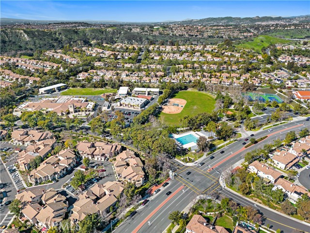 30 Calle Estero, Rancho Santa Margarita CA: https://media.crmls.org/medias/1c4164c7-5059-4e8f-b988-4fa8149ae1fc.jpg