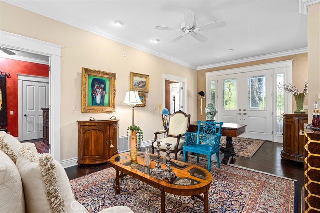 2176 Bidwell Avenue, Chico CA: https://media.crmls.org/medias/1c41a269-e804-459b-ae44-7e3883f4392e.jpg