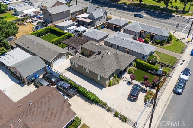 783 E Grand Avenue, Pomona CA: https://media.crmls.org/medias/1c41d0a7-70d8-415f-a41b-71f291634b6d.jpg