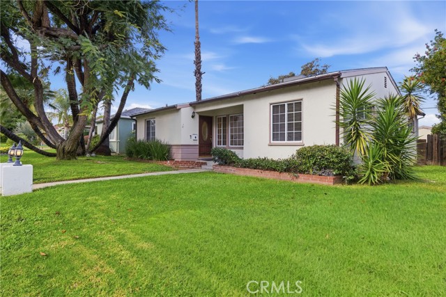 Detail Gallery Image 2 of 30 For 16753 Magnolia, Encino,  CA 91436 - 3 Beds | 2 Baths