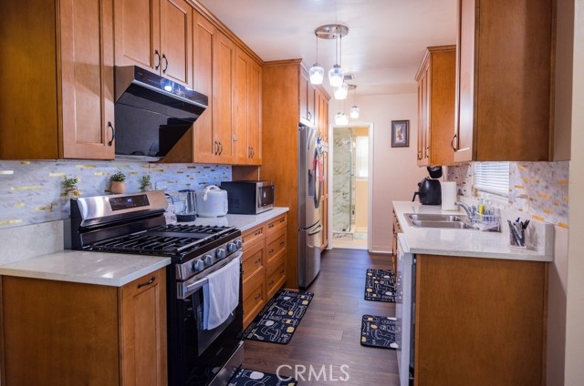 Detail Gallery Image 10 of 27 For 311 N Dexford Dr, La Habra,  CA 90631 - 4 Beds | 2 Baths