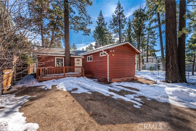 Detail Gallery Image 2 of 32 For 904 Michael Ave, Big Bear City,  CA 92314 - 3 Beds | 2 Baths