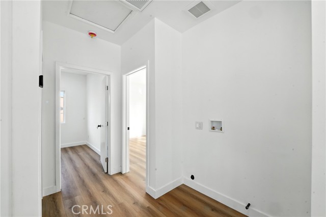 3031 3033 Vineyard Avenue, Los Angeles CA: https://media.crmls.org/medias/1c43056f-1305-4921-9dad-051f805a6754.jpg