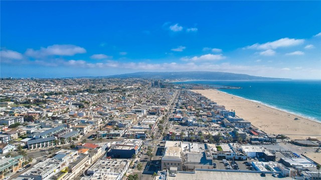 59 15th Street, Hermosa Beach, California 90254, 3 Bedrooms Bedrooms, ,3 BathroomsBathrooms,Residential,Sold,15th,SB22225750