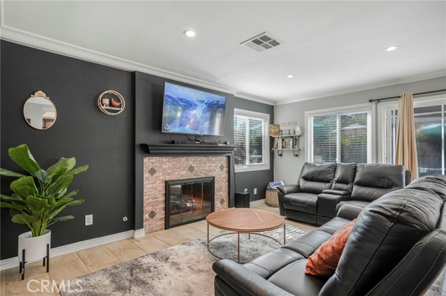 Detail Gallery Image 10 of 43 For 3670 Windstorm Way, Riverside,  CA 92503 - 4 Beds | 2/1 Baths