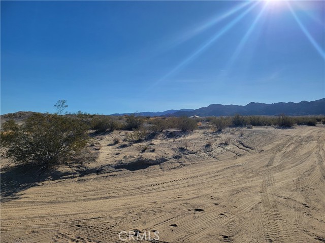 Detail Gallery Image 6 of 25 For 0 Fran Lou Ln, Joshua Tree,  CA 92252 - – Beds | – Baths